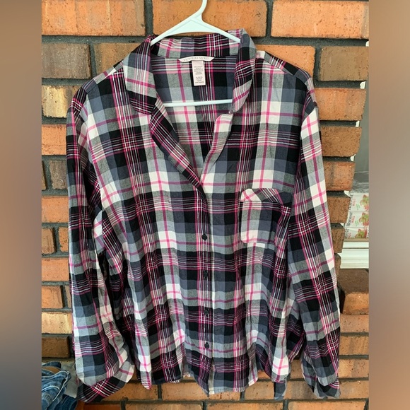 Victoria's Secret Plaid Button-Up Pajama Top - Picture 1 of 3